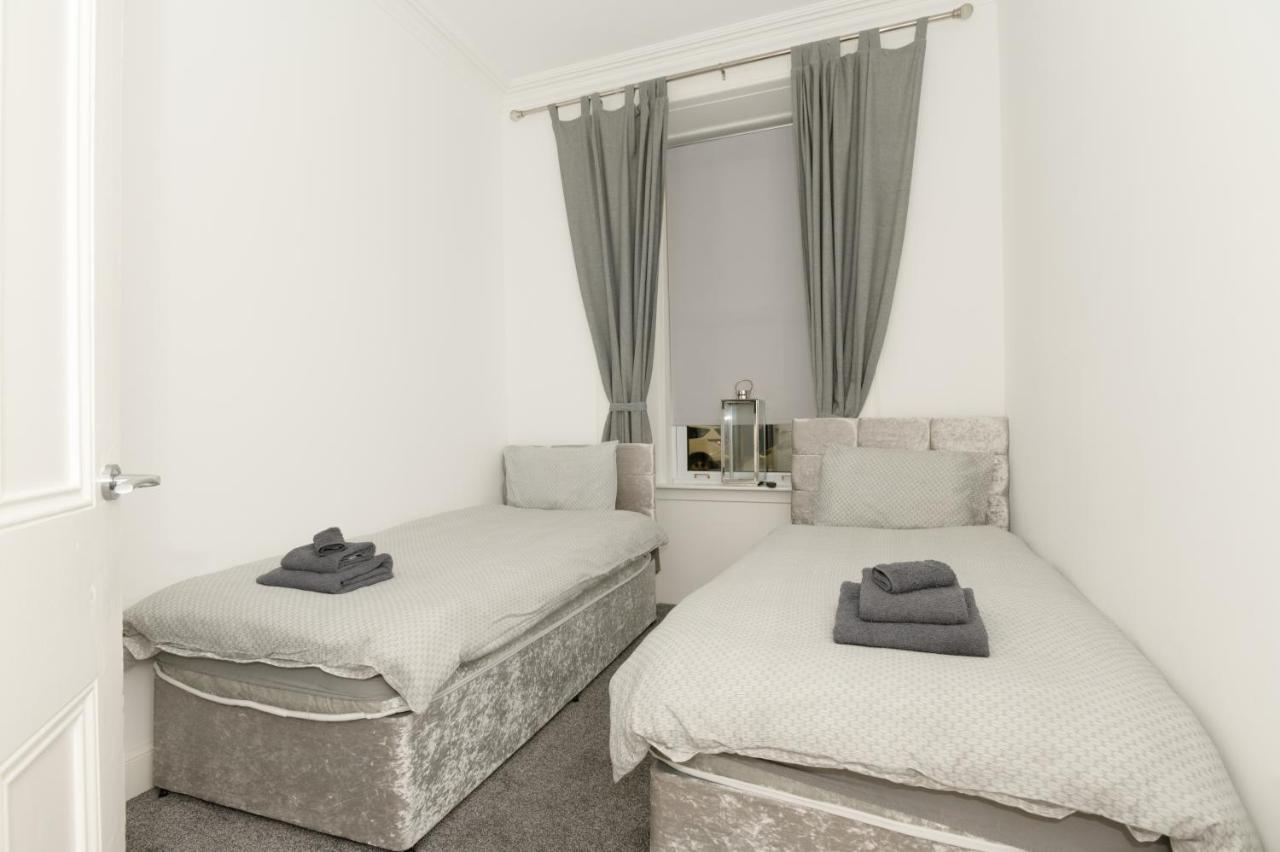 Maze Beach Getaway Lejlighed Ayr Eksteriør billede